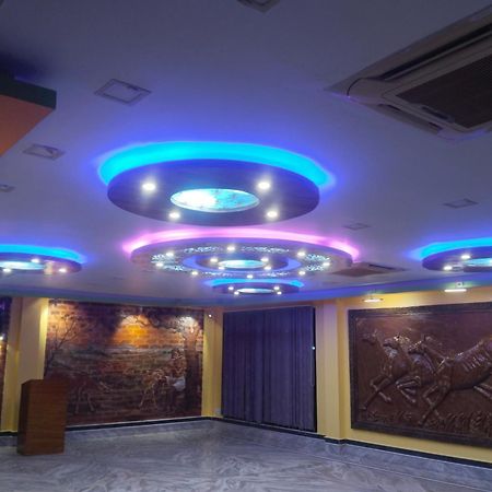 Whispering Woods Inn Bolpur Bagian luar foto