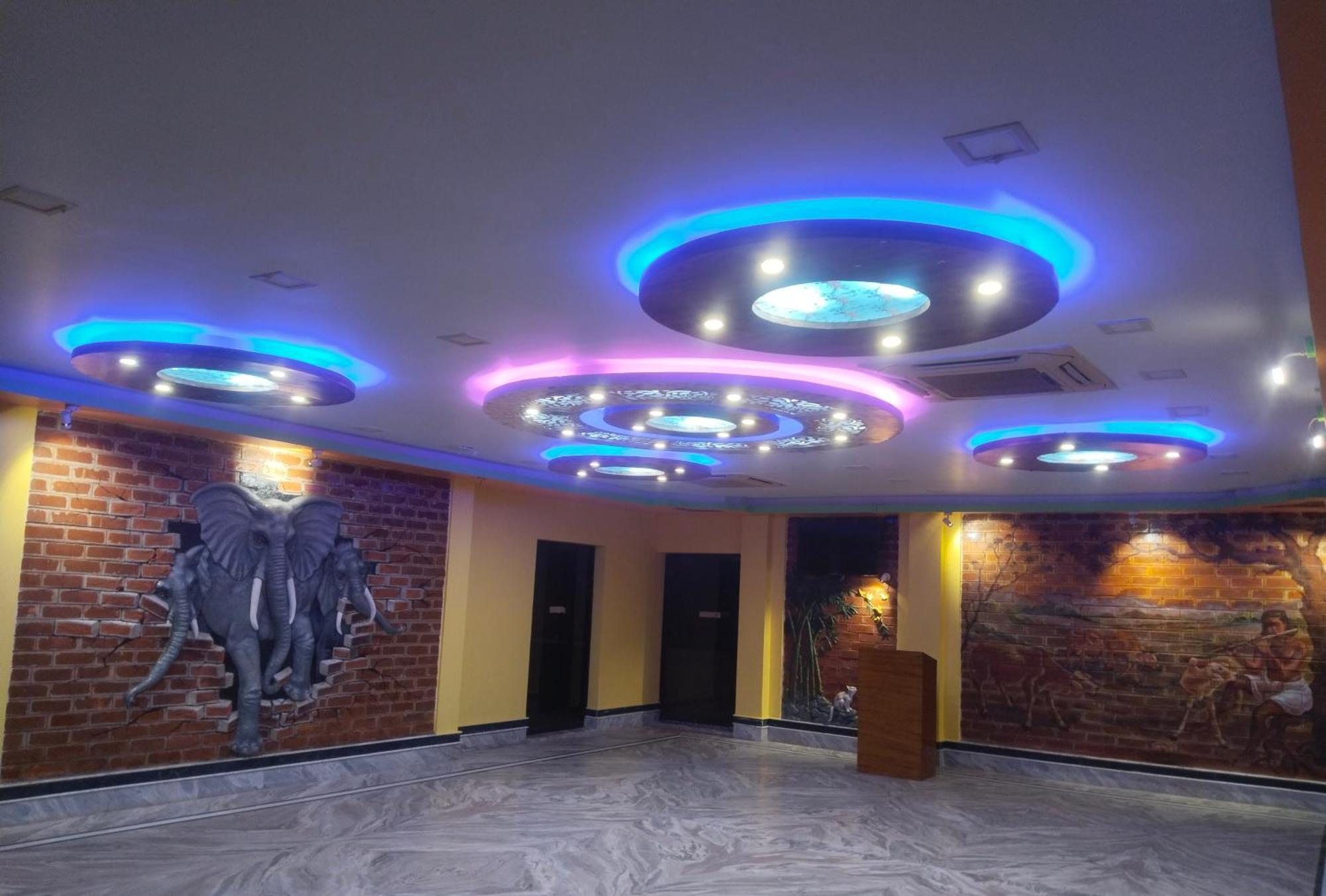 Whispering Woods Inn Bolpur Bagian luar foto